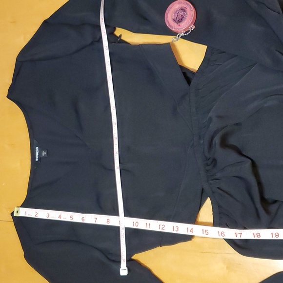 Express XS High Low Black Dress 🤩 100% polyster- lightweight & flowy design - Picture 5 of 11